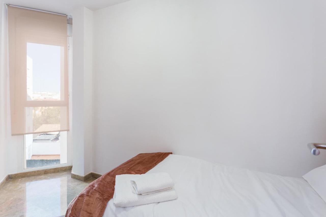 Piso Familiar Cerca Del Centro, Ac Y Wifi Gratis Apartment Valencia Luaran gambar