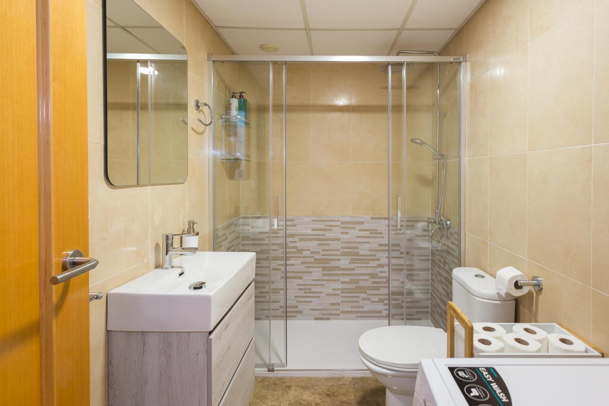 Piso Familiar Cerca Del Centro, Ac Y Wifi Gratis Apartment Valencia Luaran gambar
